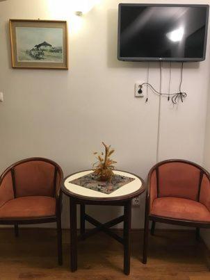 Engi Panzio Bed & Breakfast Ocna de Sus Ngoại thất bức ảnh