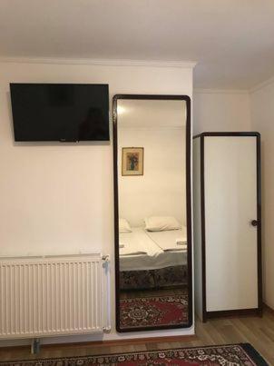 Engi Panzio Bed & Breakfast Ocna de Sus Ngoại thất bức ảnh